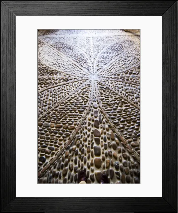 Framed Print : Paving on the way out of the Real Alcazar Framed Print : Paving on the way out of the Real Alcazar