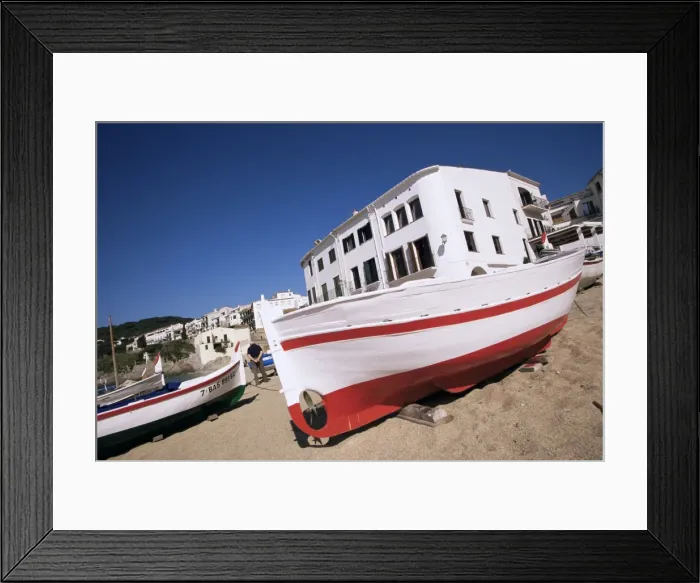 Framed Print : Fishing boat on the beach Framed Print : Fishing boat on the beach