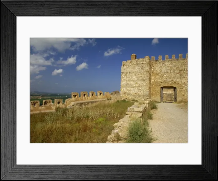 Framed Print : Exterior of the Roman city walls and gateway at Sagunto Framed Print : Exterior of the Roman city walls and gateway at Sagunto