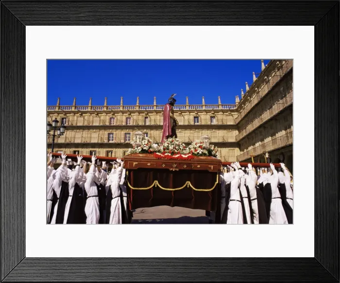 Framed Print : Penitents lifting the Jesus Christ carriage during Semana Santa Framed Print : Penitents lifting the Jesus Christ carriage during Semana Santa
