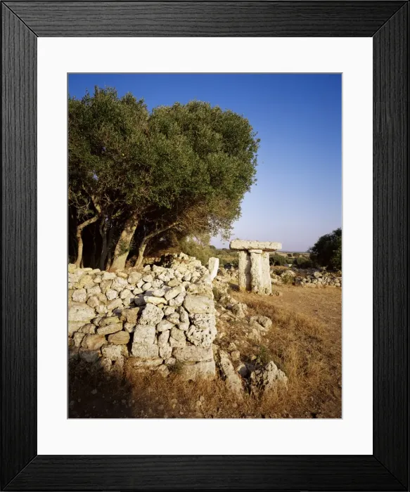 Framed Print : Taula de Torre Trencada Framed Print : Taula de Torre Trencada