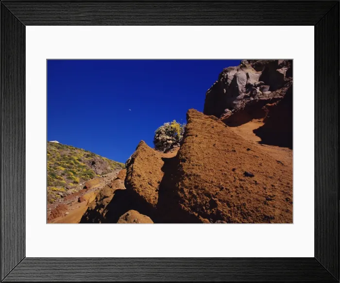 Framed Print : Barren moonscape landscape near Roque de los Muchachos Framed Print : Barren moonscape landscape near Roque de los Muchachos