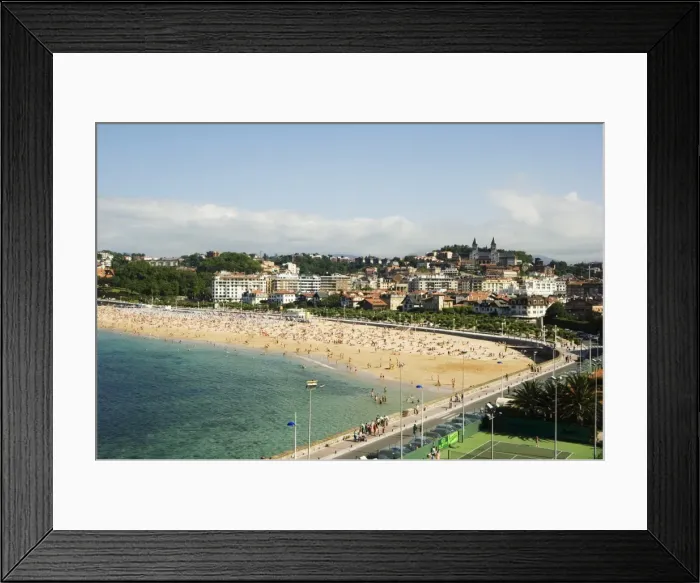 Framed Print : Bay Beach, San Sebastian Framed Print : Bay Beach, San Sebastian