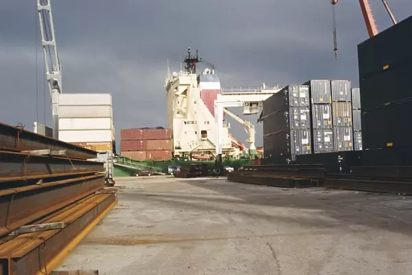Loading of container ship