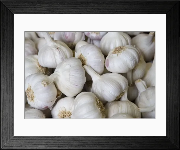 Framed Print : Garlic on market stall