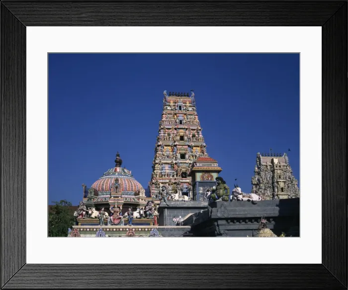 Framed Print : Ornately carved dome and tower of the Hindu Temple in Colombo Framed Print : Ornately carved dome and tower of the Hindu Temple in Colombo