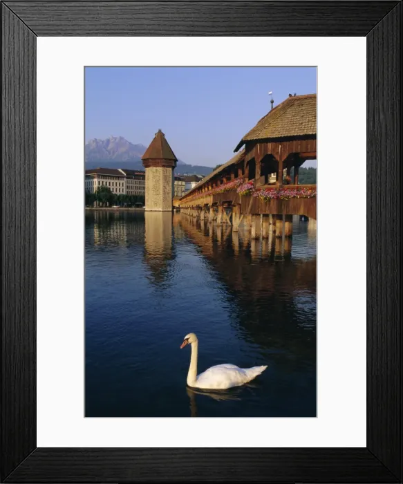 Framed Print : Kapellbrucke (covered wooden bridge) over the River Reuss