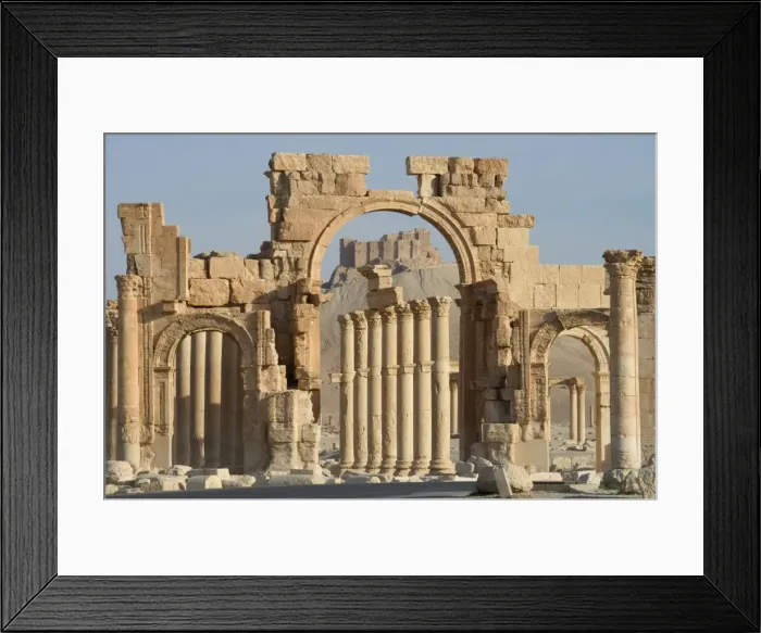 Framed Print : Qala at ibn Maan castle seen through monumental arch Framed Print : Qala at ibn Maan castle seen through monumental arch