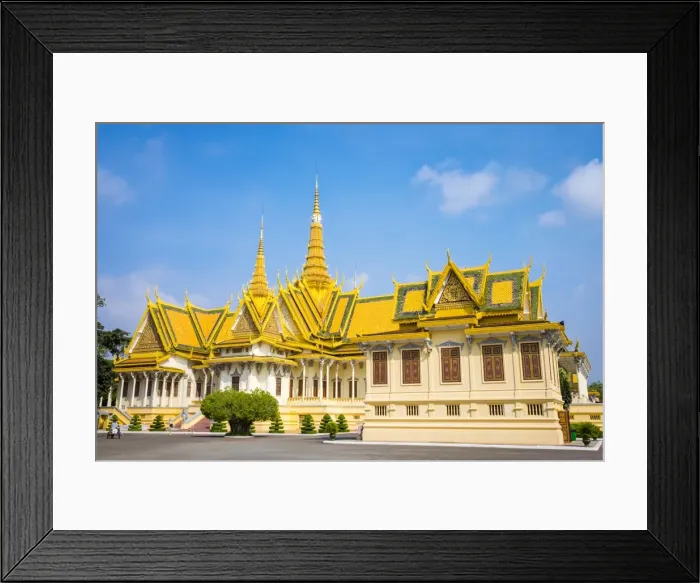 Framed Print : Throne Hall (Preah Thineang Dheva Vinnichay) and Hor Samrith Phimean of the Royal Palace Framed Print : Throne Hall (Preah Thineang Dheva Vinnichay) and Hor Samrith Phimean of the Royal Palace