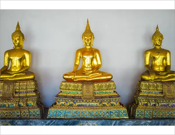 Golden Buddha statues, Wat Pho (Temple of the Reclining Buddha), Bangkok, Thailand
