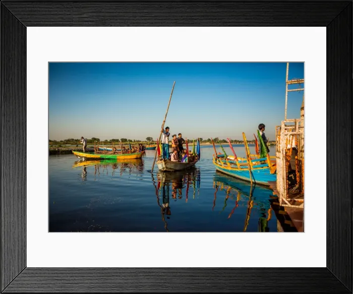 Framed Print : Indian gondoliers, Flower Holi Festival, Vrindavan, Uttar Pradesh, India, Asia Framed Print : Indian gondoliers, Flower Holi Festival, Vrindavan, Uttar Pradesh, India, Asia