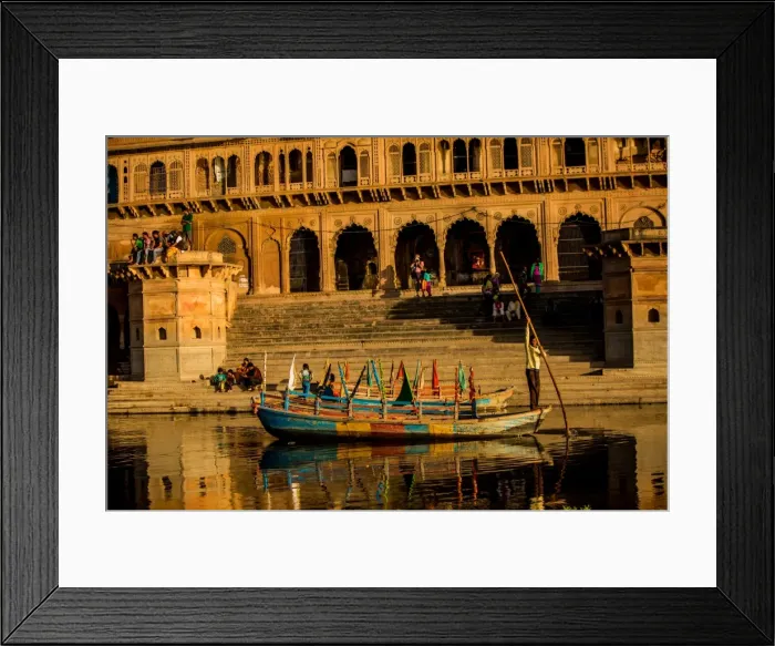 Framed Print : Indian gondolier, Flower Holi Festival, Vrindavan, Uttar Pradesh, India, Asia Framed Print : Indian gondolier, Flower Holi Festival, Vrindavan, Uttar Pradesh, India, Asia