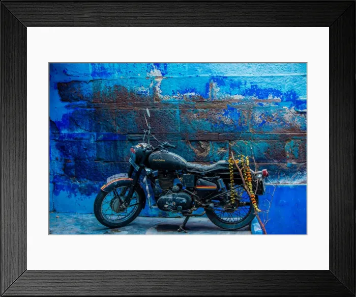 Framed Print : Motorcycle parked on the street of Jodhpur, the Blue City, Rajasthan, India, Asia Framed Print : Motorcycle parked on the street of Jodhpur, the Blue City, Rajasthan, India, Asia