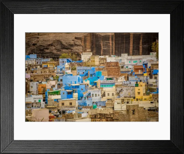 Framed Print : Mehrangarh Fort towering over the blue rooftops in Jodhpur, the Blue City, Rajasthan Framed Print : Mehrangarh Fort towering over the blue rooftops in Jodhpur, the Blue City, Rajasthan