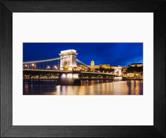 Framed Print : Chain Bridge and Buda Castle at night, UNESCO World Heritage Site, Budapest, Hungary Framed Print : Chain Bridge and Buda Castle at night, UNESCO World Heritage Site, Budapest, Hungary
