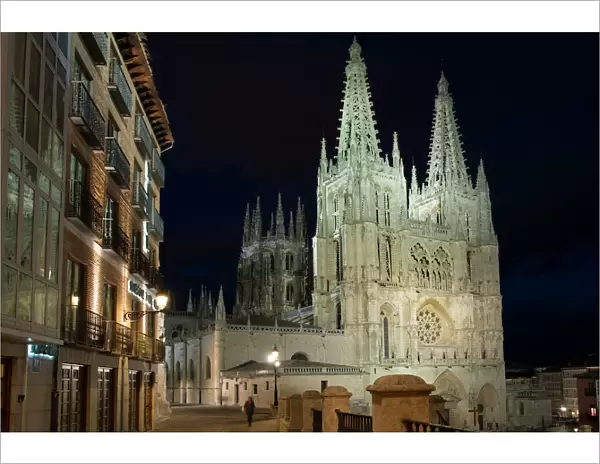Burgos Cathedral at night, UNESCO World Heritage Site, Burgos, Castile and Leon, Spain