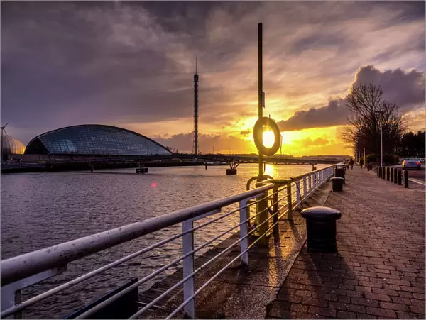A stunning sunset over the River Clyde, Glasgow, Scotland, United Kingdom, Europe