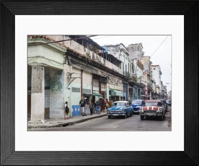 Framed Print : Street scene in Centro Havana, Havana, Cuba, West Indies, Caribbean, Central America Framed Print : Street scene in Centro Havana, Havana, Cuba, West Indies, Caribbean, Central America