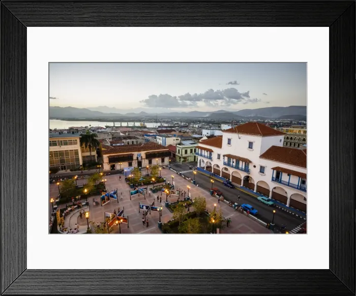 Framed Print : The Ayuntamiento building at Parque Cespedes, Santiago de Cuba, Cuba, West Indies Framed Print : The Ayuntamiento building at Parque Cespedes, Santiago de Cuba, Cuba, West Indies