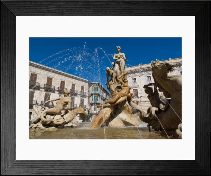 Framed Print : Fountain of Diana on the tiny island of Ortygia, UNESCO World Heritage Site, Syracuse Framed Print : Fountain of Diana on the tiny island of Ortygia, UNESCO World Heritage Site, Syracuse