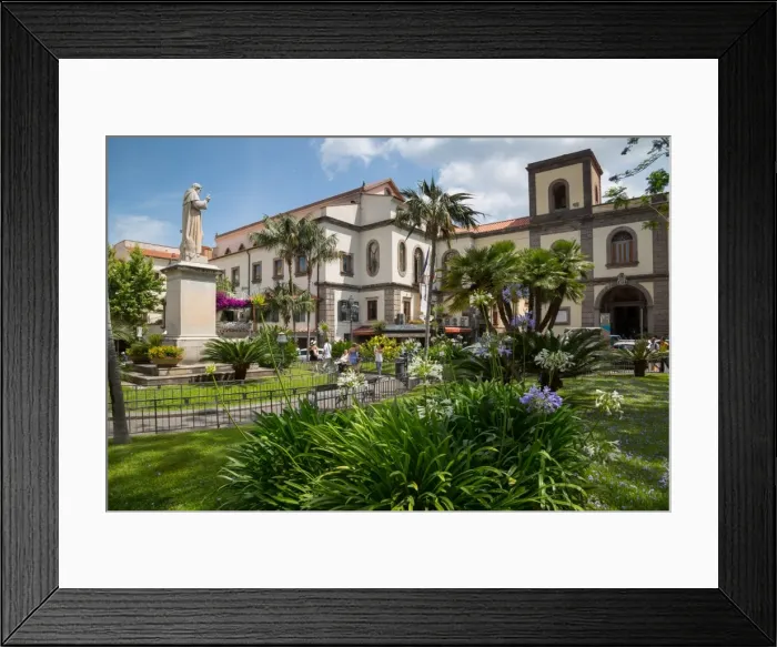 Framed Print : Piazza Sant Antonino, Sorrento, Costiera Amalfitana (Amalfi Coast), UNESCO World Heritage Site