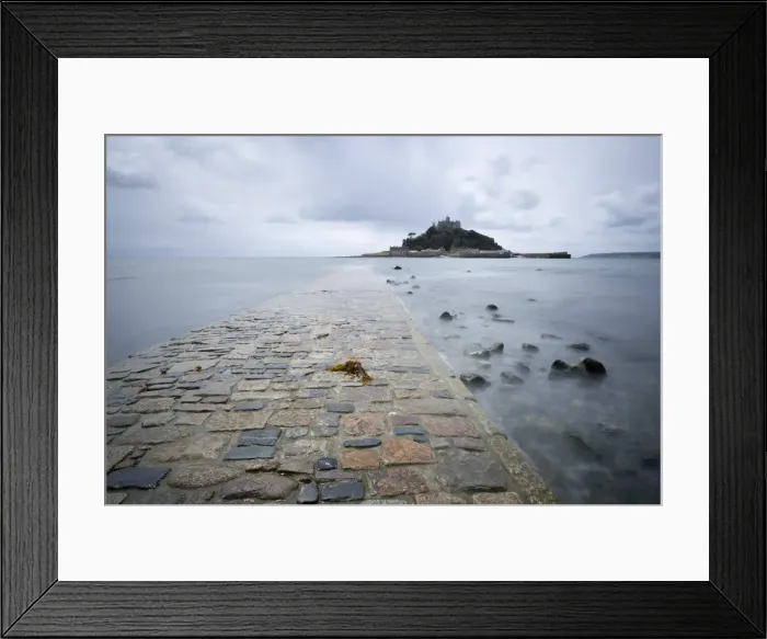 Framed Print : St. Michaels Mount and causeway, Marazion, near Penzance, Cornwall, England, United Kingdom