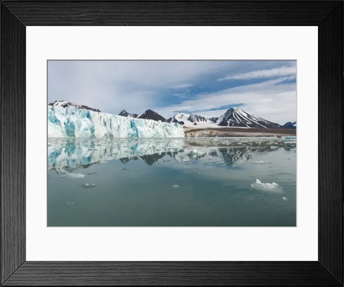 Framed Print : Lilliehook glacier in Lilliehook fjord, a branch of Cross Fjord, Spitsbergen Island Framed Print : Lilliehook glacier in Lilliehook fjord, a branch of Cross Fjord, Spitsbergen Island