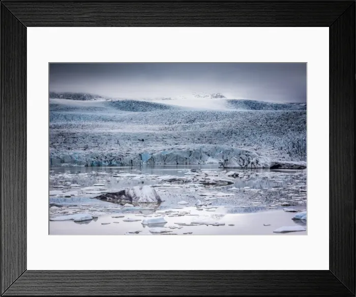 Framed Print : Icebergs floating in the Glacier Lagoon beneath Breidamerkurjokull glacier, Jokulsarlon Framed Print : Icebergs floating in the Glacier Lagoon beneath Breidamerkurjokull glacier, Jokulsarlon