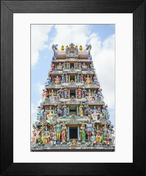 Framed Print : Sri Mariamman Temple in Chinatown, the oldest Hindu temple in Singapore with its Framed Print : Sri Mariamman Temple in Chinatown, the oldest Hindu temple in Singapore with its