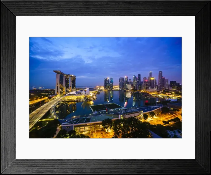Framed Print : The towers of the Central Business District and Marina Bay by night, Singapore, Southeast Asia Framed Print : The towers of the Central Business District and Marina Bay by night, Singapore, Southeast Asia