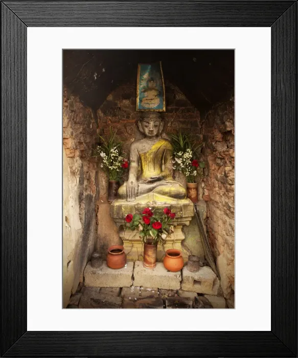 Framed Print : Buddhist shrine, Nyaungshwe, Inle Lake, Shan State, Myanmar (Burma), Asia Framed Print : Buddhist shrine, Nyaungshwe, Inle Lake, Shan State, Myanmar (Burma), Asia