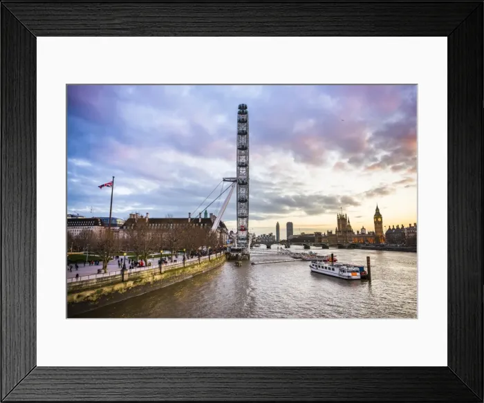 Framed Print : London Eye (Millennium Wheel) and River Thames at sunset, London Borough of Lambeth Framed Print : London Eye (Millennium Wheel) and River Thames at sunset, London Borough of Lambeth