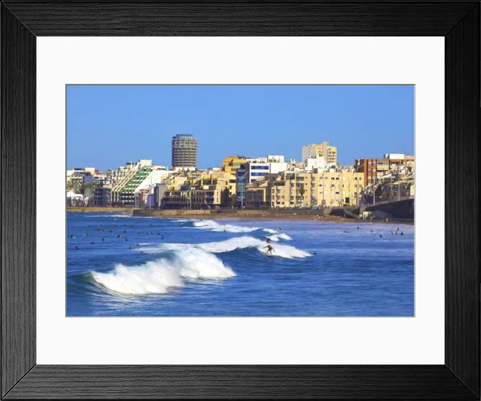 Framed Print : Surfers on Playa de las Canteras Beach, Santa Catalina District, Las Palmas de Gran Canaria Framed Print : Surfers on Playa de las Canteras Beach, Santa Catalina District, Las Palmas de Gran Canaria
