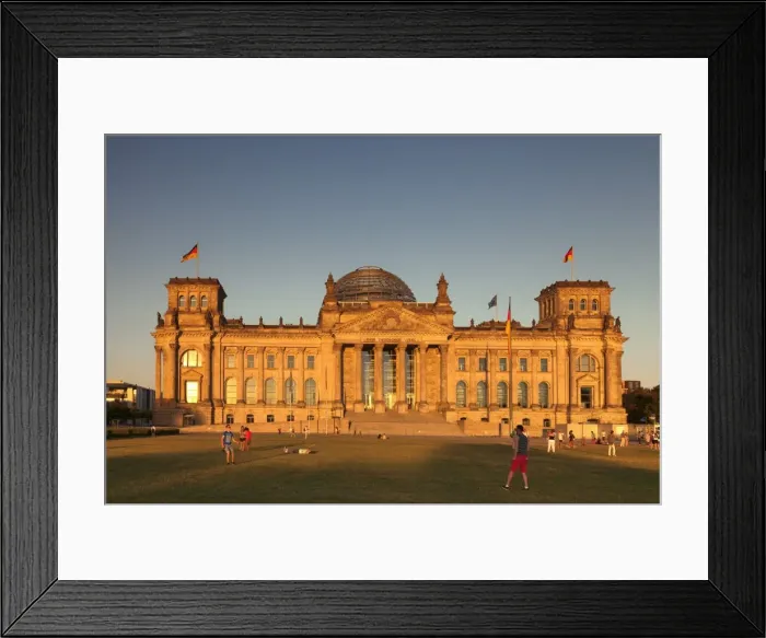 Framed Print : Reichstag Parliament Building at sunset, The Dome by architect Norman Foster, Mitte Framed Print : Reichstag Parliament Building at sunset, The Dome by architect Norman Foster, Mitte
