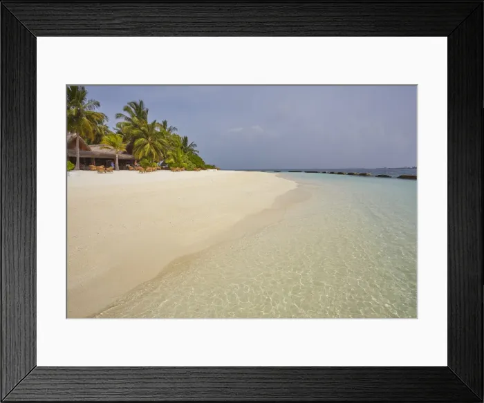 Framed Print : Beach scene on Kuramathi Island, Rasdhoo atoll, Ari atoll, Maldives, Indian Ocean, Asia Framed Print : Beach scene on Kuramathi Island, Rasdhoo atoll, Ari atoll, Maldives, Indian Ocean, Asia