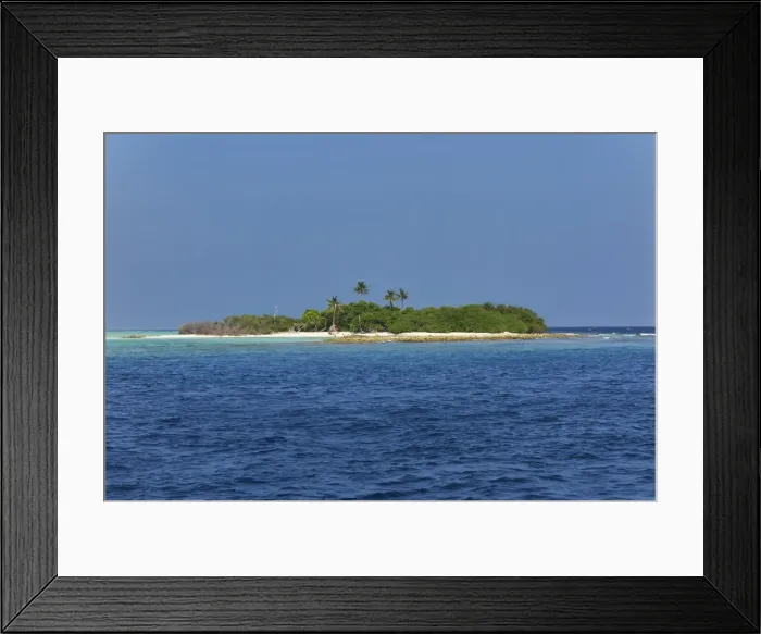 Framed Print : Madivaru island, Rasdhoo atoll, Maldives, Indian Ocean, Asia Framed Print : Madivaru island, Rasdhoo atoll, Maldives, Indian Ocean, Asia