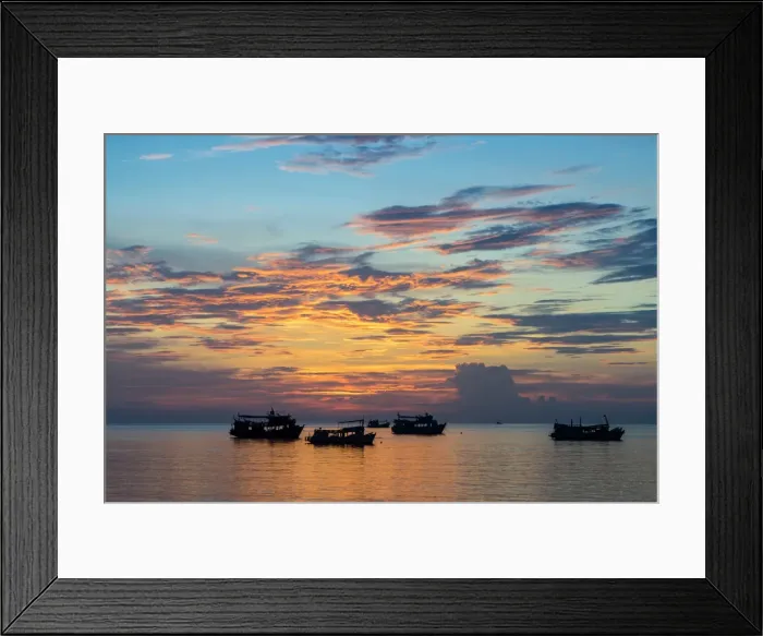 Framed Print : Sun sets over scuba diving boats in Koh Tao, Thailand, Southeast Asia, Asia Framed Print : Sun sets over scuba diving boats in Koh Tao, Thailand, Southeast Asia, Asia