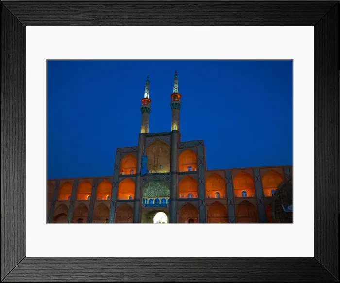 Framed Print : Amir Chakhmagh Complex floodlit, Yazd, Iran, Middle East Framed Print : Amir Chakhmagh Complex floodlit, Yazd, Iran, Middle East