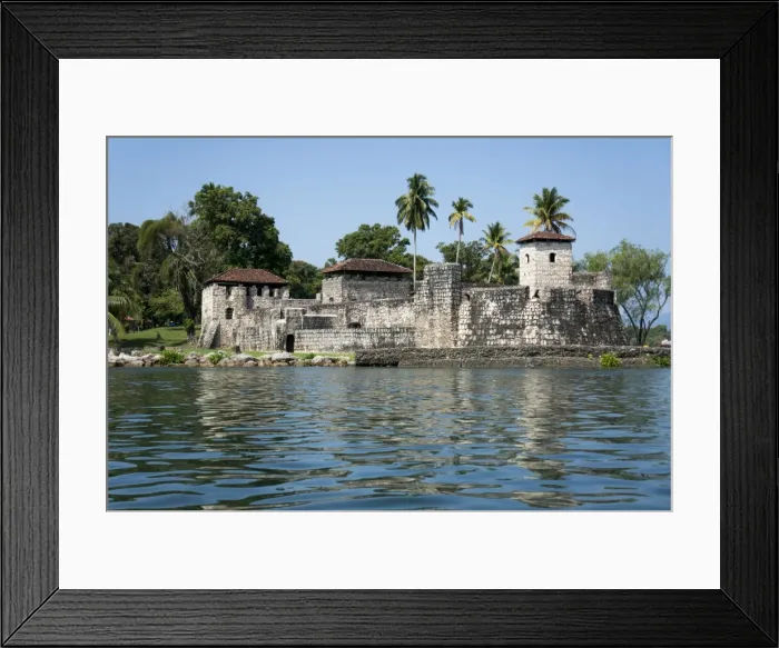 Framed Print : Fort San Felipe de Lara, Rio Dulce, Guatemala, Central America Framed Print : Fort San Felipe de Lara, Rio Dulce, Guatemala, Central America