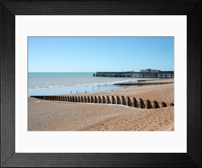 Framed Print : The beach and pier at Hastings, East Sussex, England, United Kingdom, Europe Framed Print : The beach and pier at Hastings, East Sussex, England, United Kingdom, Europe