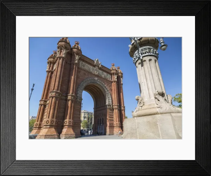 Framed Print : Arco de Triunfo de Barcelona, Barcelona, Catalonia, Spain, Europe Framed Print : Arco de Triunfo de Barcelona, Barcelona, Catalonia, Spain, Europe
