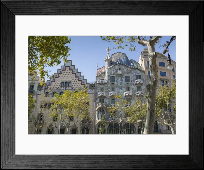 Framed Print : Antoni Gaudis Casa Batllo building, UNESCO World Heritage Site, Barcelona, Catalonia Framed Print : Antoni Gaudis Casa Batllo building, UNESCO World Heritage Site, Barcelona, Catalonia