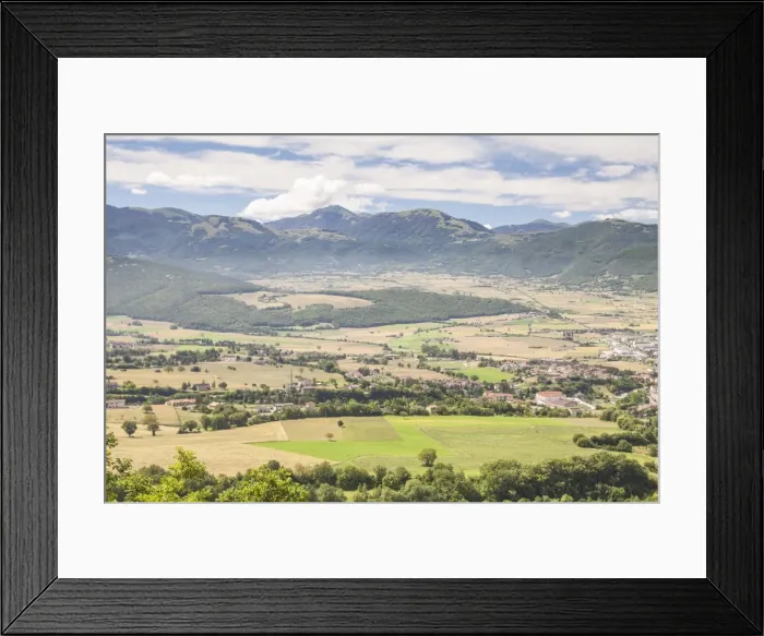 Framed Print : The Valnerina near to Norcia, Umbria, Italy, Europe Framed Print : The Valnerina near to Norcia, Umbria, Italy, Europe