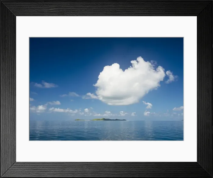 Framed Print : Very flat ocean, Mamanuca Islands, Fiji, South Pacific Framed Print : Very flat ocean, Mamanuca Islands, Fiji, South Pacific