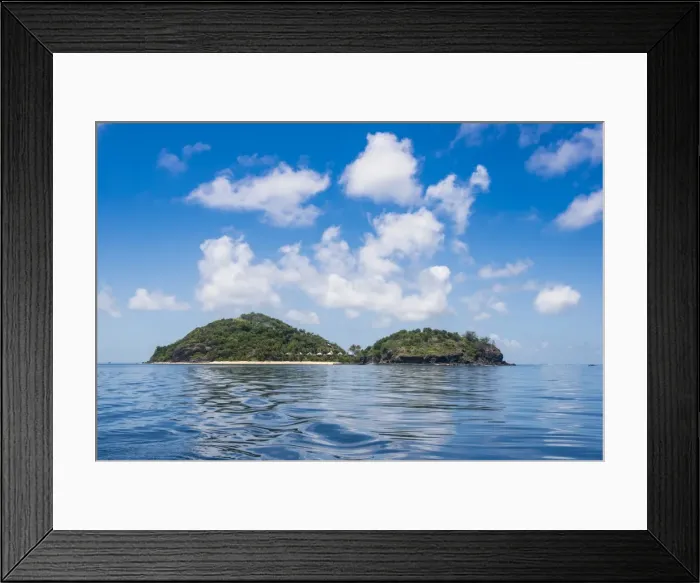 Framed Print : Luxury resort on Mana Island, Mamanuca Islands, Fiji, South Pacific Framed Print : Luxury resort on Mana Island, Mamanuca Islands, Fiji, South Pacific