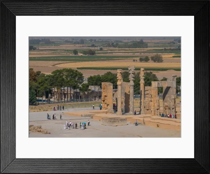 Framed Print : Overview of All Nations Gate and tourist groups setting off on their tours, Persepolis Framed Print : Overview of All Nations Gate and tourist groups setting off on their tours, Persepolis
