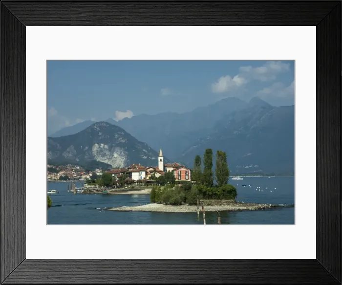 Framed Print : Isola dei Pescatori, from Isola Bella, Borromean Islands, Lake Maggiore, Piedmont Framed Print : Isola dei Pescatori, from Isola Bella, Borromean Islands, Lake Maggiore, Piedmont