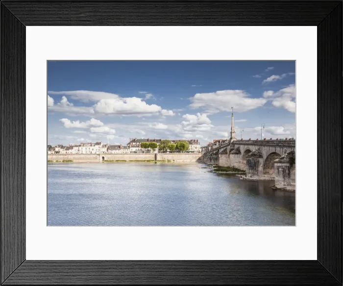 Framed Print : The Pont Jacques Gabriel in Blois, Loir-et-Cher, Centre-Val de Loire, France, Europe Framed Print : The Pont Jacques Gabriel in Blois, Loir-et-Cher, Centre-Val de Loire, France, Europe