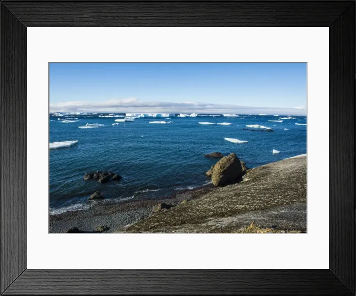 Framed Print : Huge icebergs on Tabarin Peninsula, Antarctica, Polar Regions Framed Print : Huge icebergs on Tabarin Peninsula, Antarctica, Polar Regions