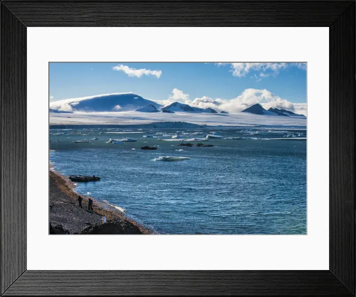 Framed Print : View over icebergs and the glaciers of Brown Bluff, Antarctica, Polar Regions Framed Print : View over icebergs and the glaciers of Brown Bluff, Antarctica, Polar Regions